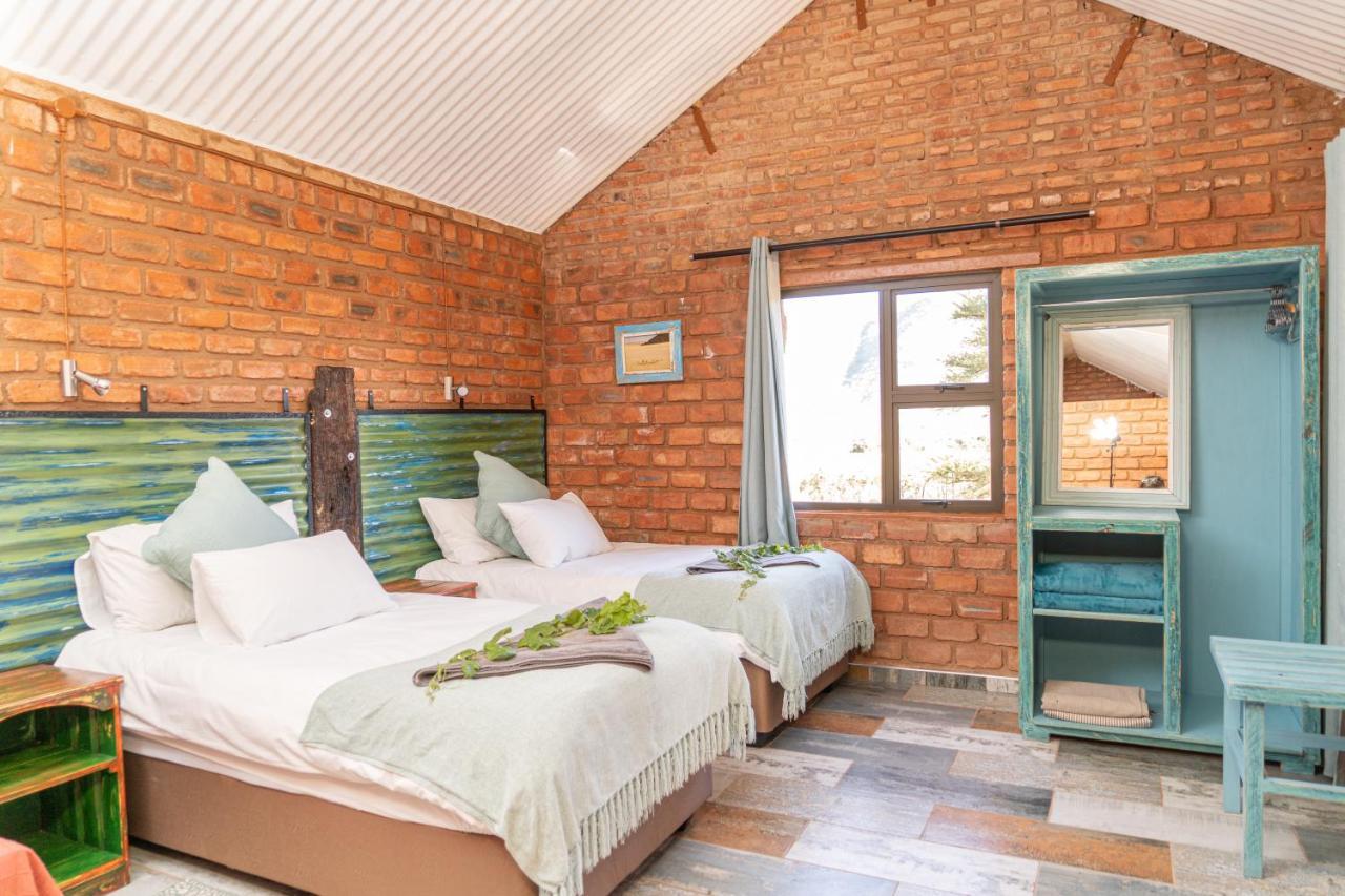 Otavi Vineyards Self-Catering & Camping מראה חיצוני תמונה