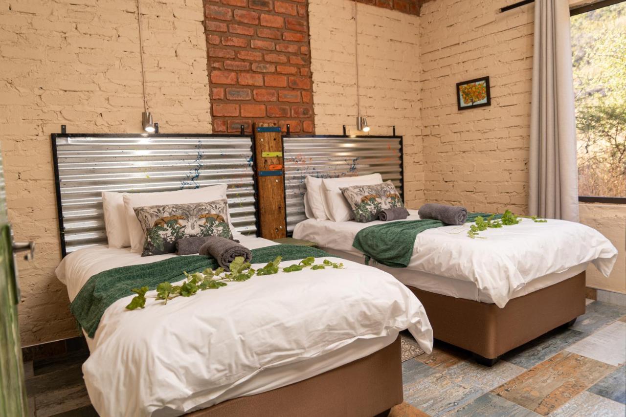 Otavi Vineyards Self-Catering & Camping מראה חיצוני תמונה